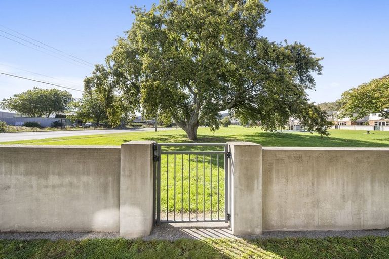 Photo of property in 42 Evergreen Crescent, Trentham, Upper Hutt, 5018