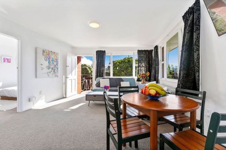 Photo of property in 1/84 Nile Road, Milford, Auckland, 0620