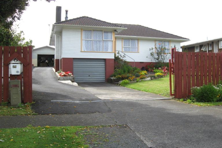 Photo of property in 10 Ashgrove Road, Mangere, Auckland, 2022