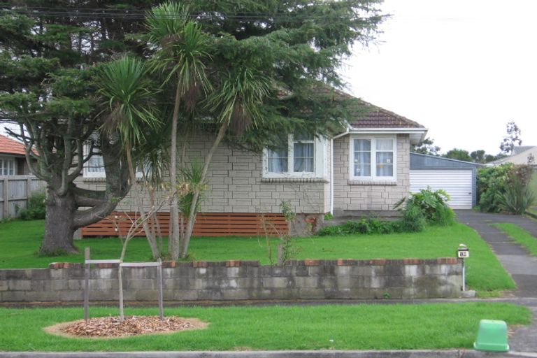 Photo of property in 12 Seddon Avenue, Papatoetoe, Auckland, 2104