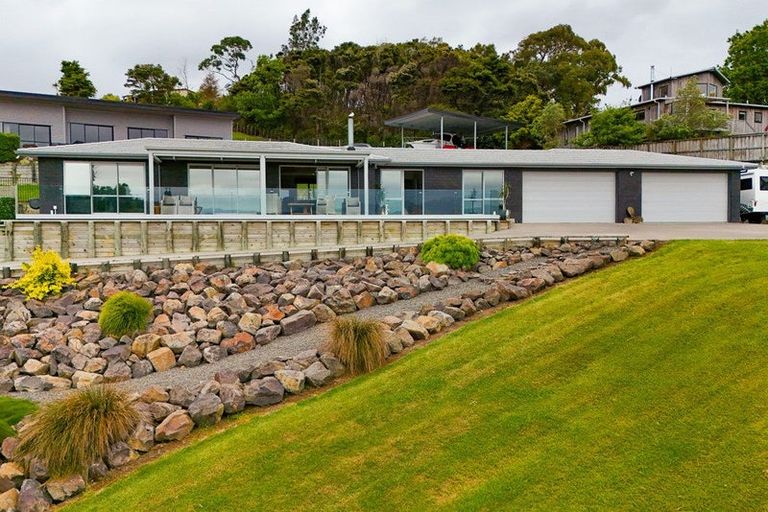 Photo of property in 2886 Long Bay Road, Wyuna Bay, Coromandel, 3581