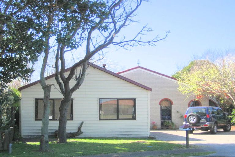 Photo of property in 5 Moorea Place, Mount Maunganui, 3116