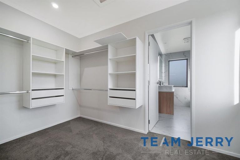 Photo of property in 2 Gertrude Cole Road, Clarks Beach, 2122