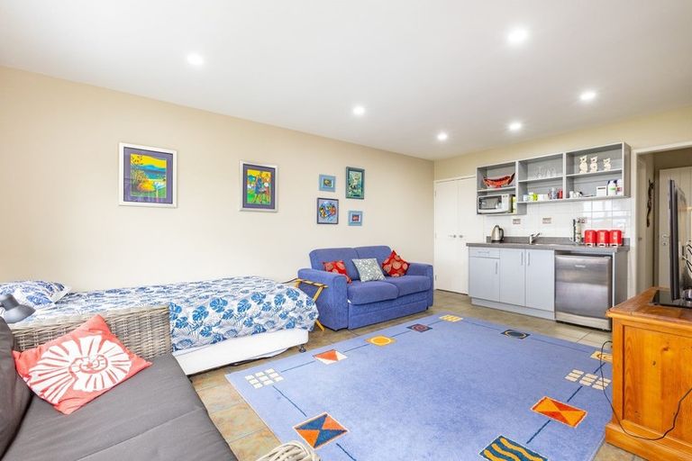 Photo of property in 56 Old Waipu Road, Mangawhai, 0505