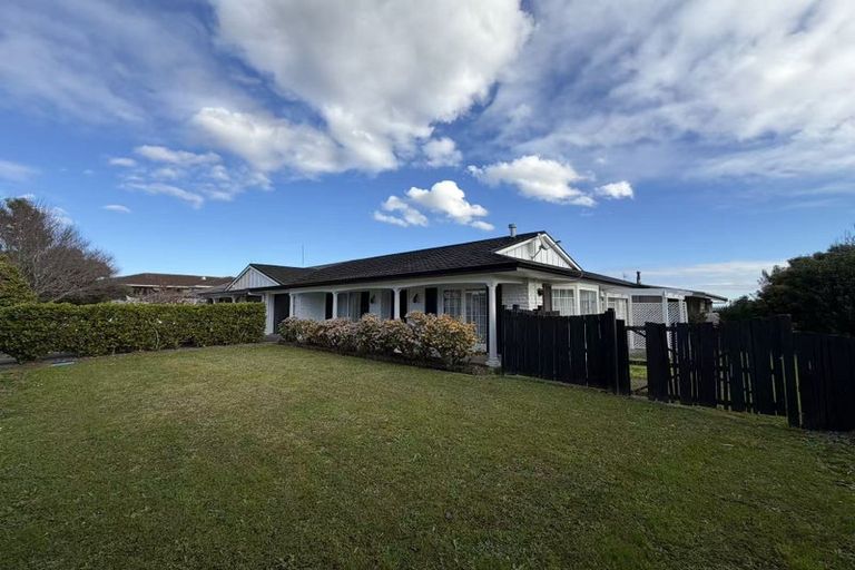 Photo of property in 1a Everglade Drive, Goodwood Heights, Auckland, 2105
