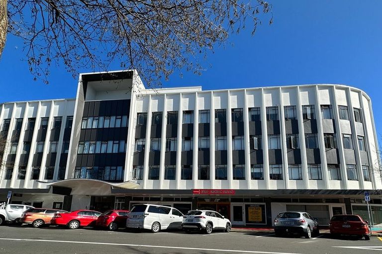 Photo of property in Unit 106,l1, 106/14 Laings Road, Hutt Central, Lower Hutt, 5010