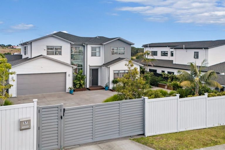 Photo of property in 57 Eighth View Avenue, Beachlands, Auckland, 2018