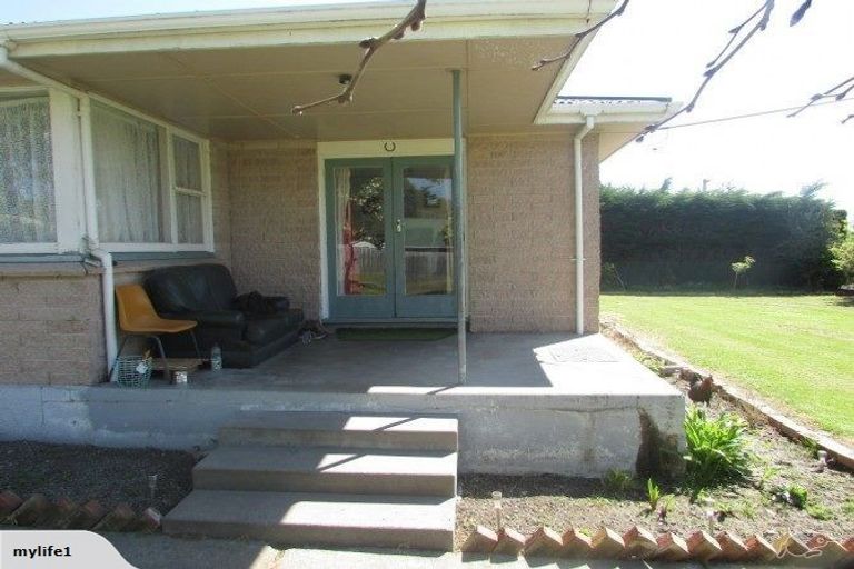 Photo of property in 37 Princes Street, Waikari, 7420