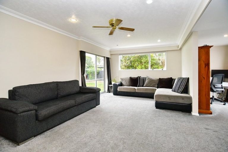 Photo of property in 19c Royal Park Drive, Parklands, Christchurch, 8083