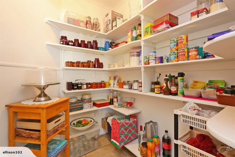 Photo of property in 3 Worcester Street, Taradale, Napier, 4112