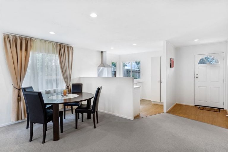 Photo of property in 51 Barbados Drive, Unsworth Heights, Auckland, 0632