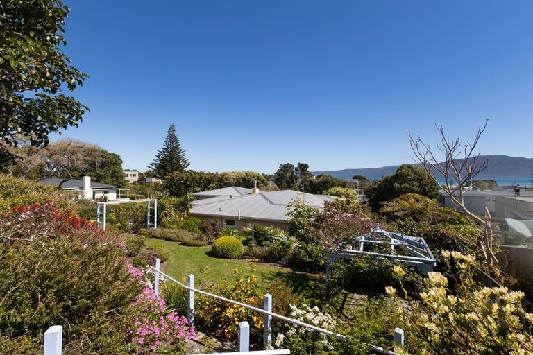 Photo of property in 3 Arthur Street, Paraparaumu Beach, Paraparaumu, 5032