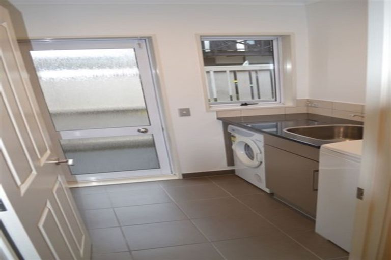 Photo of property in 53 Strowan Road, Strowan, Christchurch, 8052