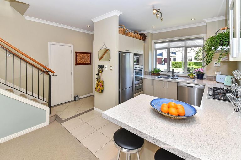 Photo of property in 4 Trecarne Street, Karaka, Papakura, 2113
