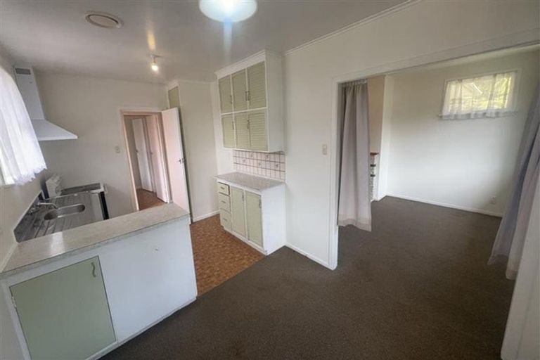 Photo of property in 14 Thomson Grove, Stokes Valley, Lower Hutt, 5019