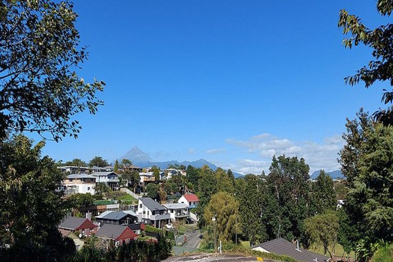 Photo of property in 24c Kenmore Street, Westown, New Plymouth, 4310