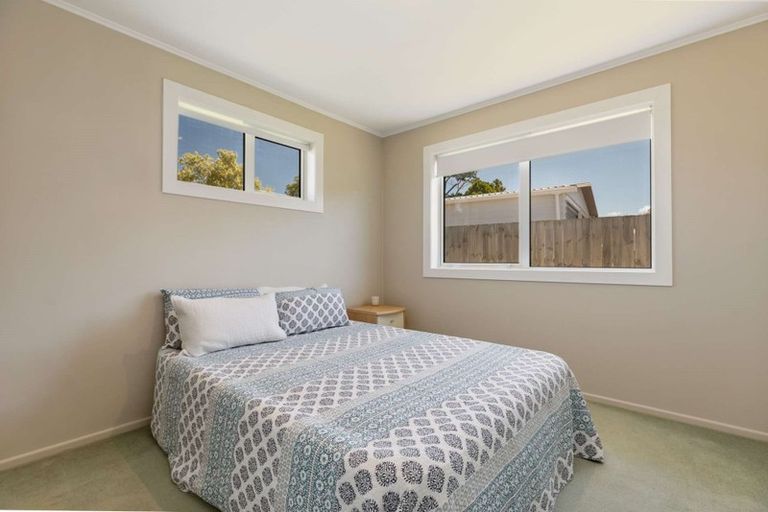 Photo of property in 18 Waterlea Avenue, Mangere Bridge, Auckland, 2022