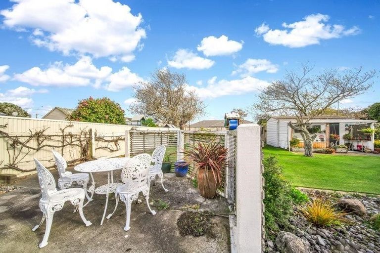 Photo of property in 52a Dixon Avenue, Hawera, 4610