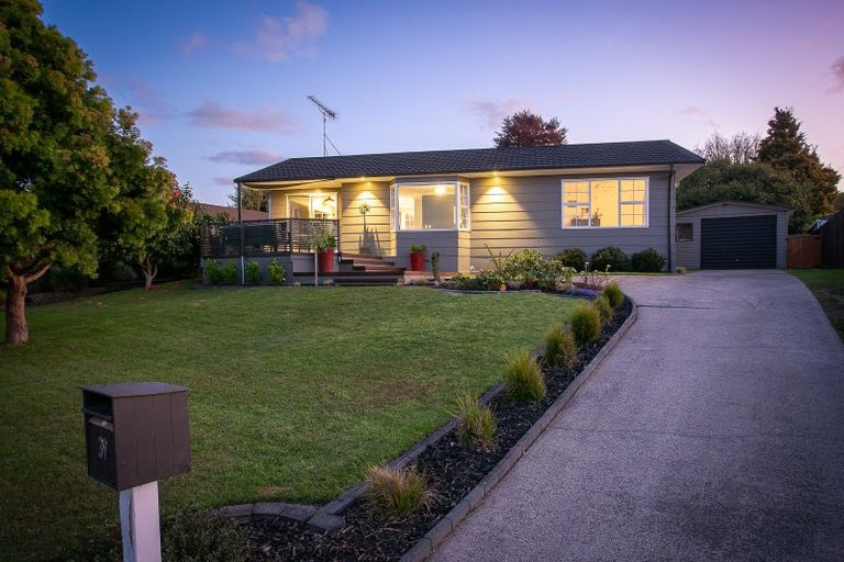 Photo of property in 39 Sheridan Crescent, Leamington, Cambridge, 3432