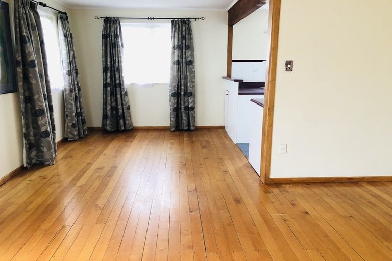 Photo of property in 5 Chorley Avenue, Massey, Auckland, 0614