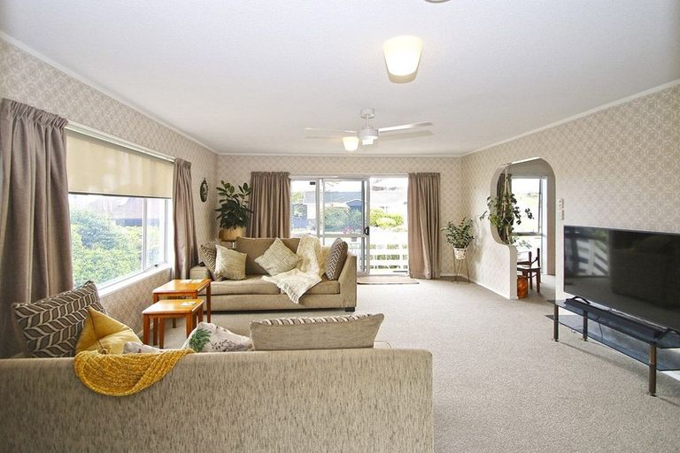 Photo of property in 14a Ruamoana Place, Omokoroa, 3114