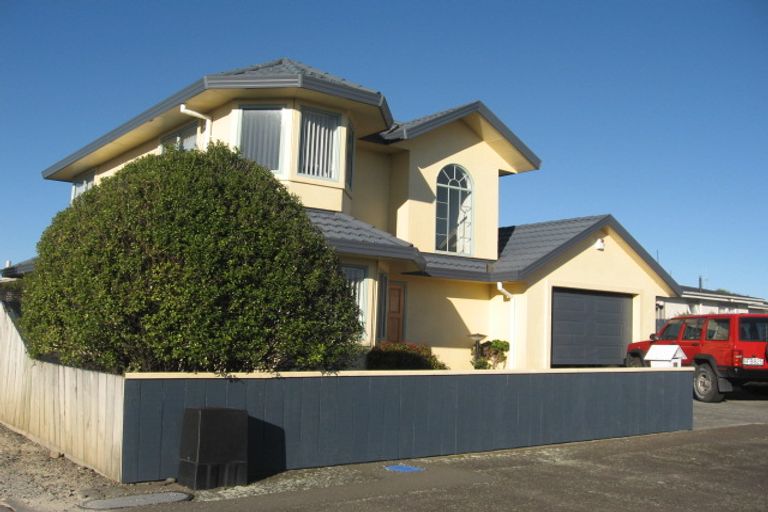 Photo of property in 23 Moore Street, West End, Palmerston North, 4412
