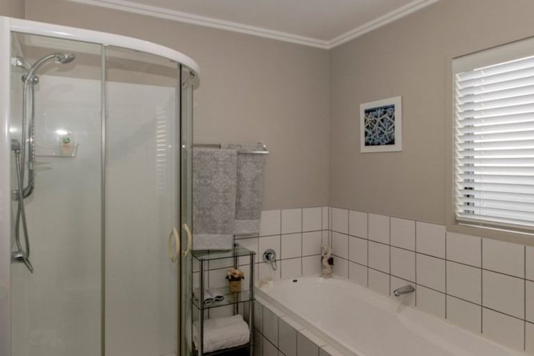 Photo of property in 36a Mcgregor Avenue, Pirimai, Napier, 4112