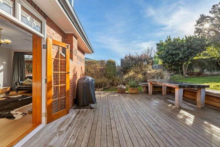 Photo of property in 32 Grandview Crescent, Opoho, Dunedin, 9010