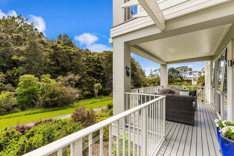 Photo of property in 24 Eaves Bush Parade, Orewa, 0931