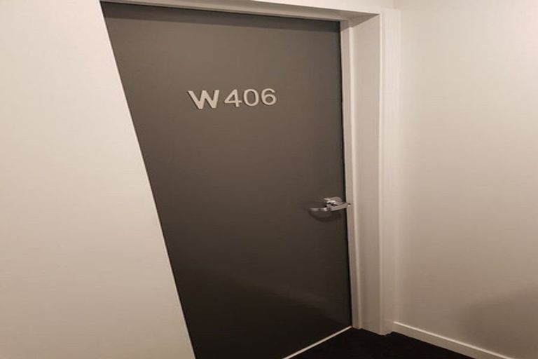 Photo of property in Pinnacle Apartments, W406/160 Victoria Street, Te Aro, Wellington, 6011