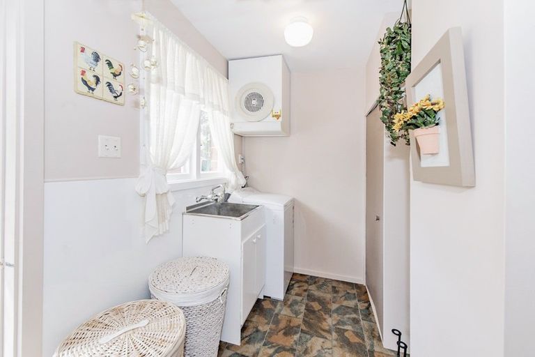 Photo of property in 30 Railway Road, Dunsandel, 7682