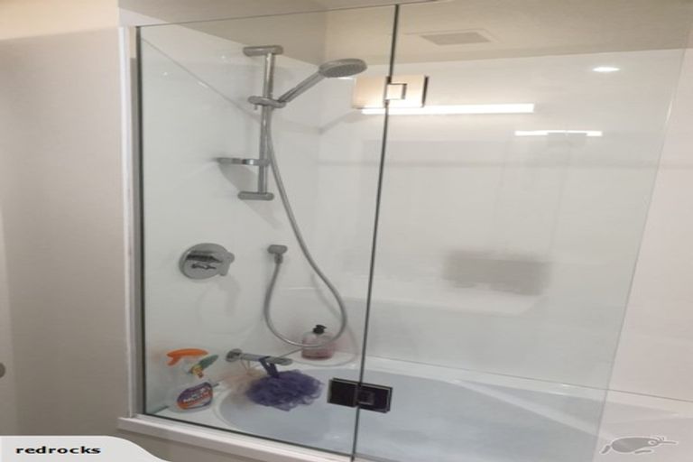 Photo of property in Fountain Court, 9/48 Oriental Parade, Oriental Bay, Wellington, 6011