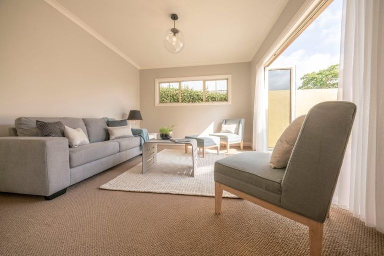 Photo of property in 113 Milton Street, Leamington, Cambridge, 3432