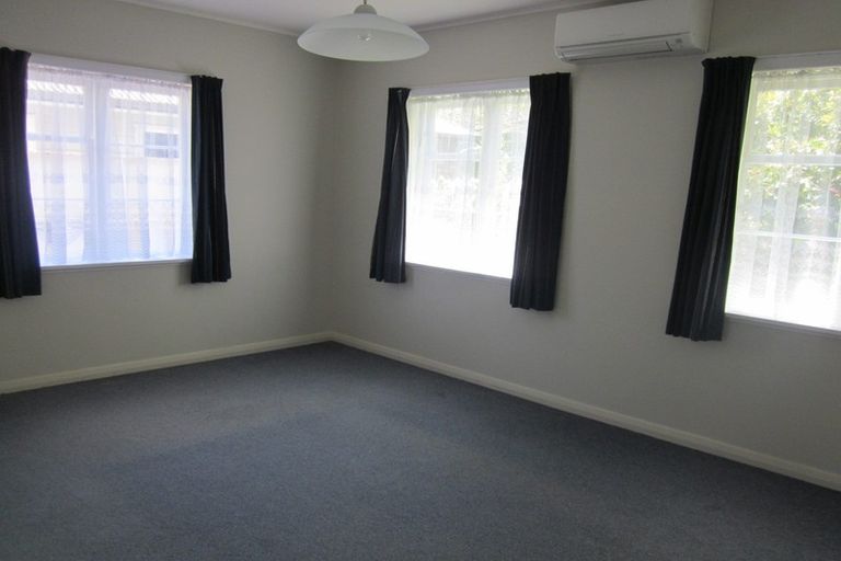Photo of property in 2 Saint James Avenue, Boulcott, Lower Hutt, 5011
