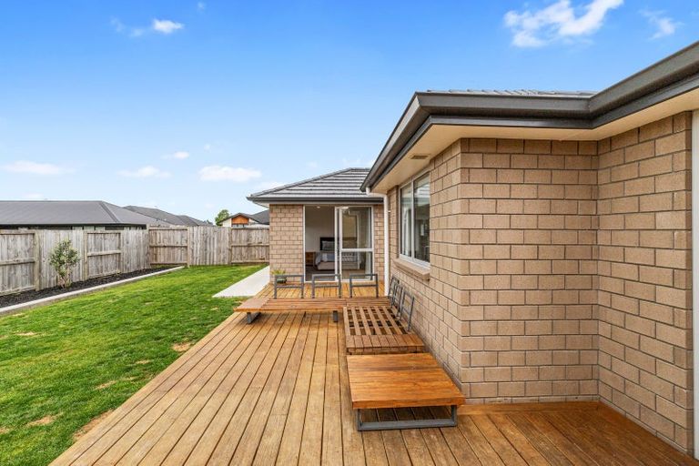 Photo of property in 22 Murray Ward Drive, Te Kauwhata, 3710