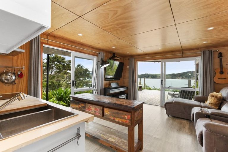 Photo of property in 81 Sunshine Rise, Raglan, 3225