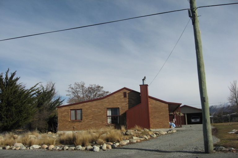 Photo of property in 5 Sealy Street, Twizel, 7901