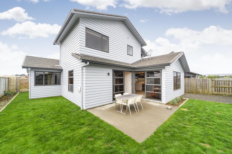 Photo of property in 31a Rosalie Terrace, Kelvin Grove, Palmerston North, 4414