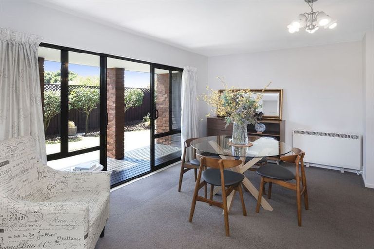 Photo of property in 1/16 Coniston Avenue, Ilam, Christchurch, 8041