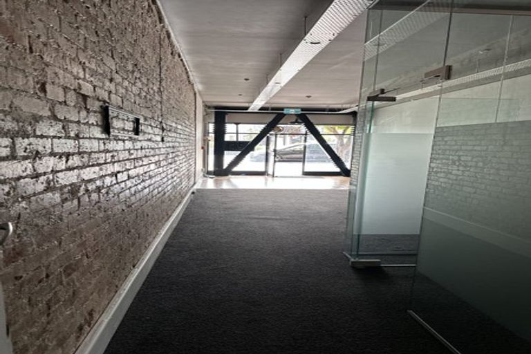 Photo of property in 3/143 Great South Road, Papakura, 2110