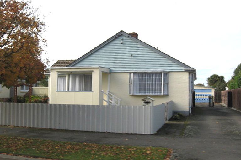 Photo of property in 18 Primrose Street, Northcote, Christchurch, 8052