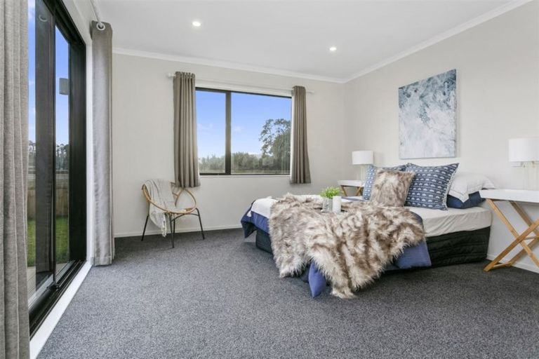 Photo of property in 12 Hehan Close, Cambridge, 3434