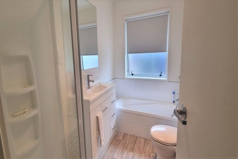 Photo of property in 32 Cupples Street, Papamoa Beach, Papamoa, 3118