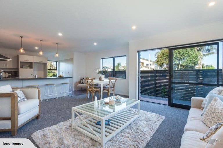 Photo of property in 77a Simpson Road, Papamoa Beach, Papamoa, 3118