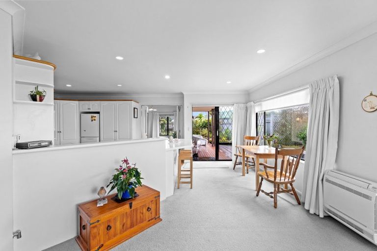 Photo of property in 9 Clearview Drive, Milson, Palmerston North, 4414