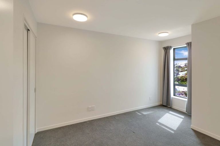 Photo of property in 3/67 Tiketike Way, Brooklyn, Wellington, 6021