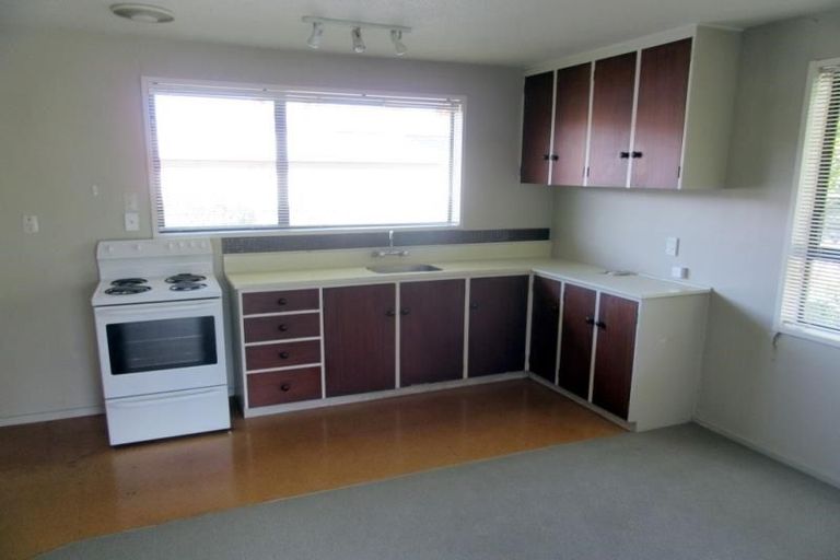 Photo of property in 2/74a Jeffreys Road, Fendalton, Christchurch, 8052