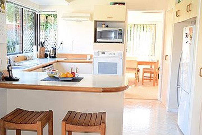 Photo of property in 11 Chiania Place, Somerville, Auckland, 2014