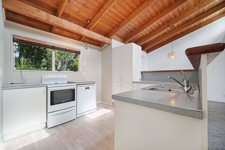 Photo of property in 109k Glengarry Road, Glen Eden, Auckland, 0602