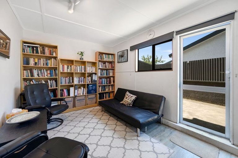 Photo of property in 49a Meeanee Road, Taradale, Napier, 4112